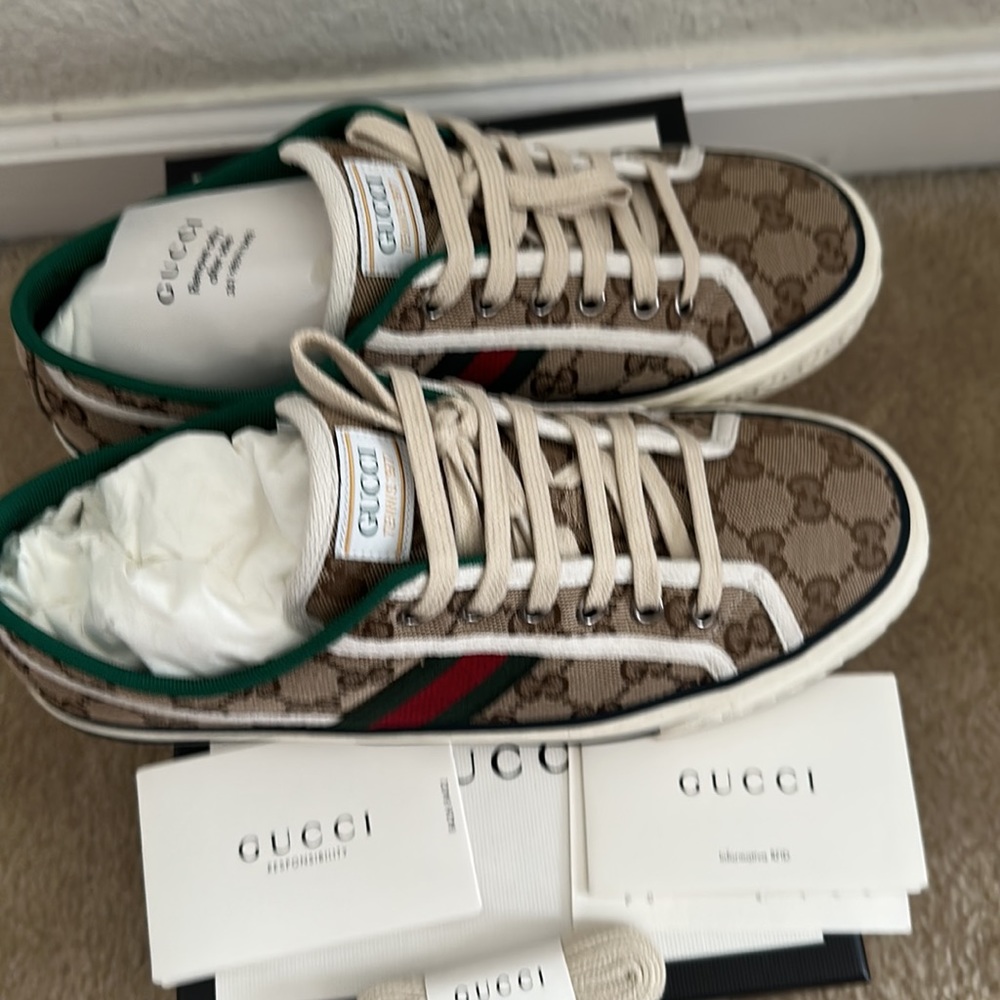 Gucci shoes